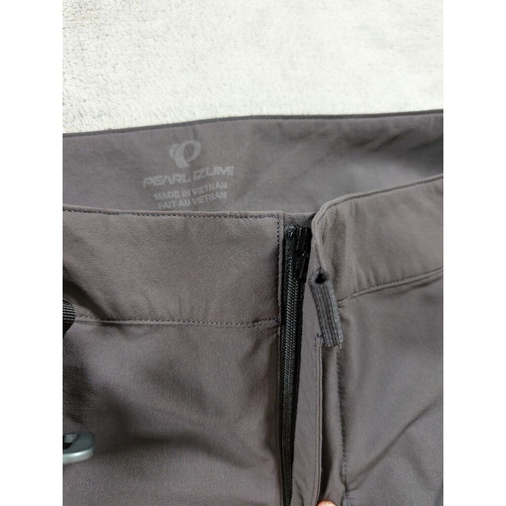 Pearl Izumi Elevate Shell Shorts Gray 34 Standard Fit Bike Athleisure Spell Out - Picture 5 of 10